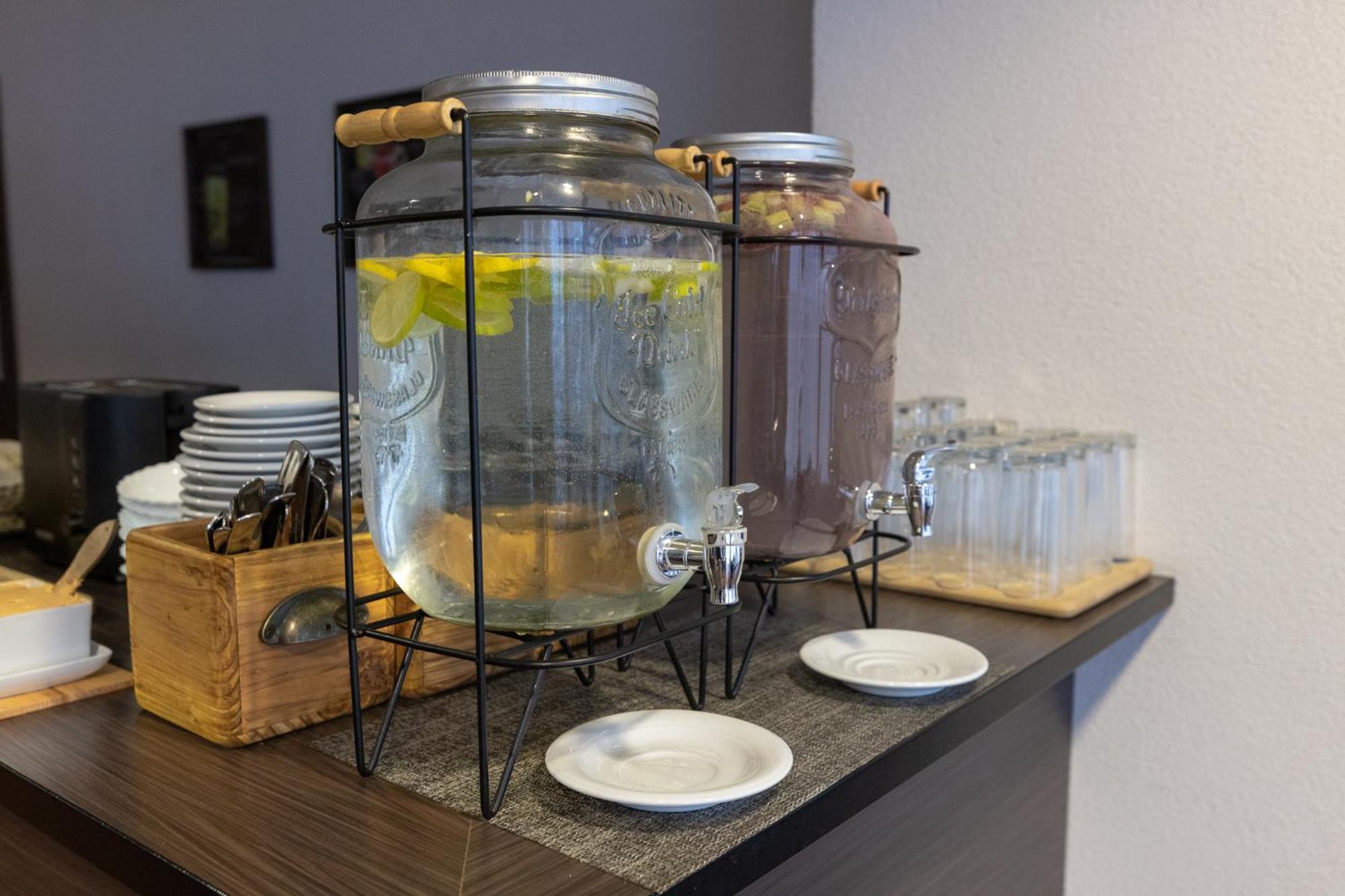 Peoleo Hotell Laagri Kültér fotó
