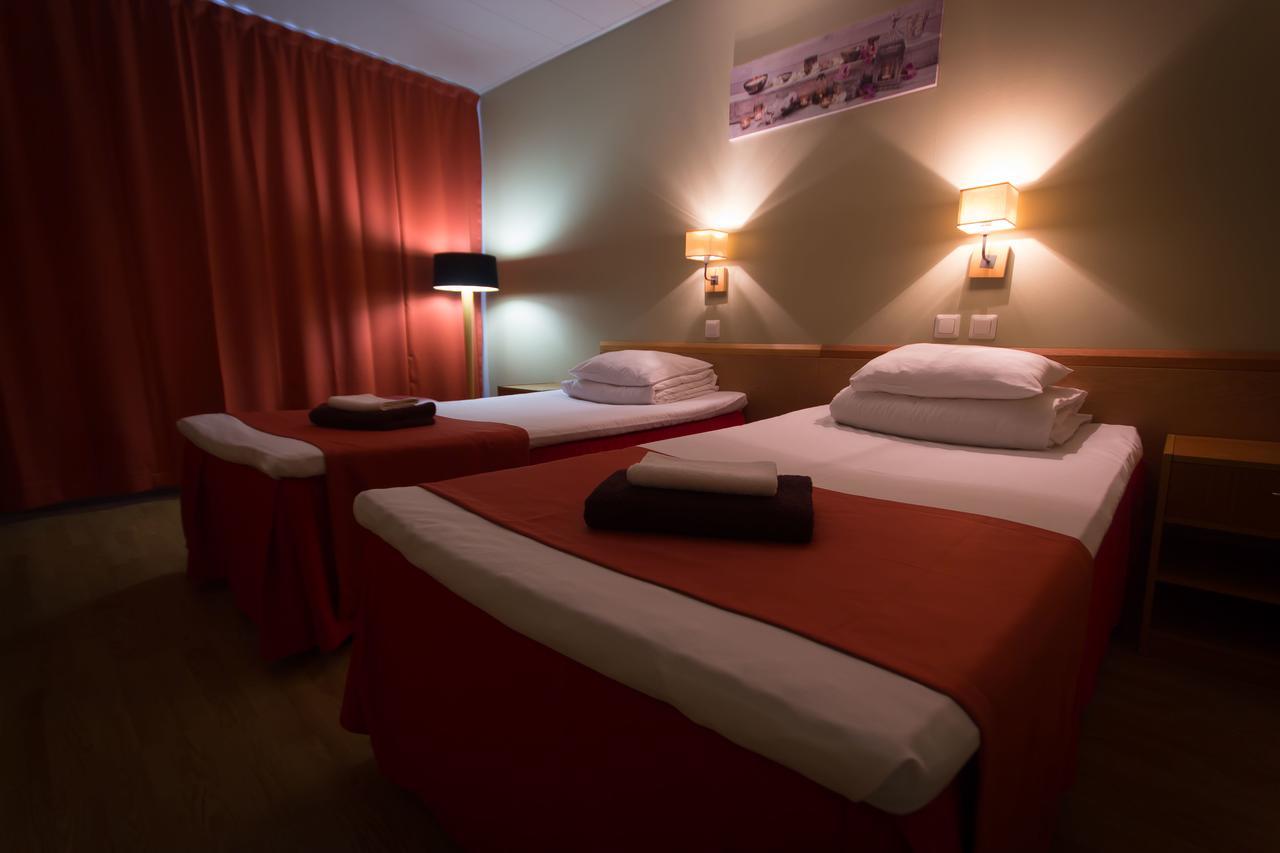 Peoleo Hotell Laagri Kültér fotó