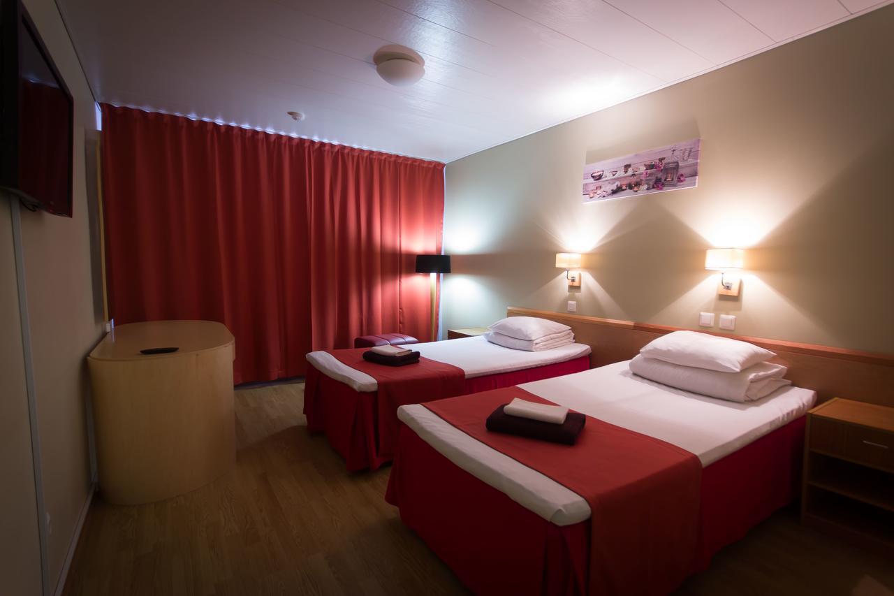 Peoleo Hotell Laagri Kültér fotó