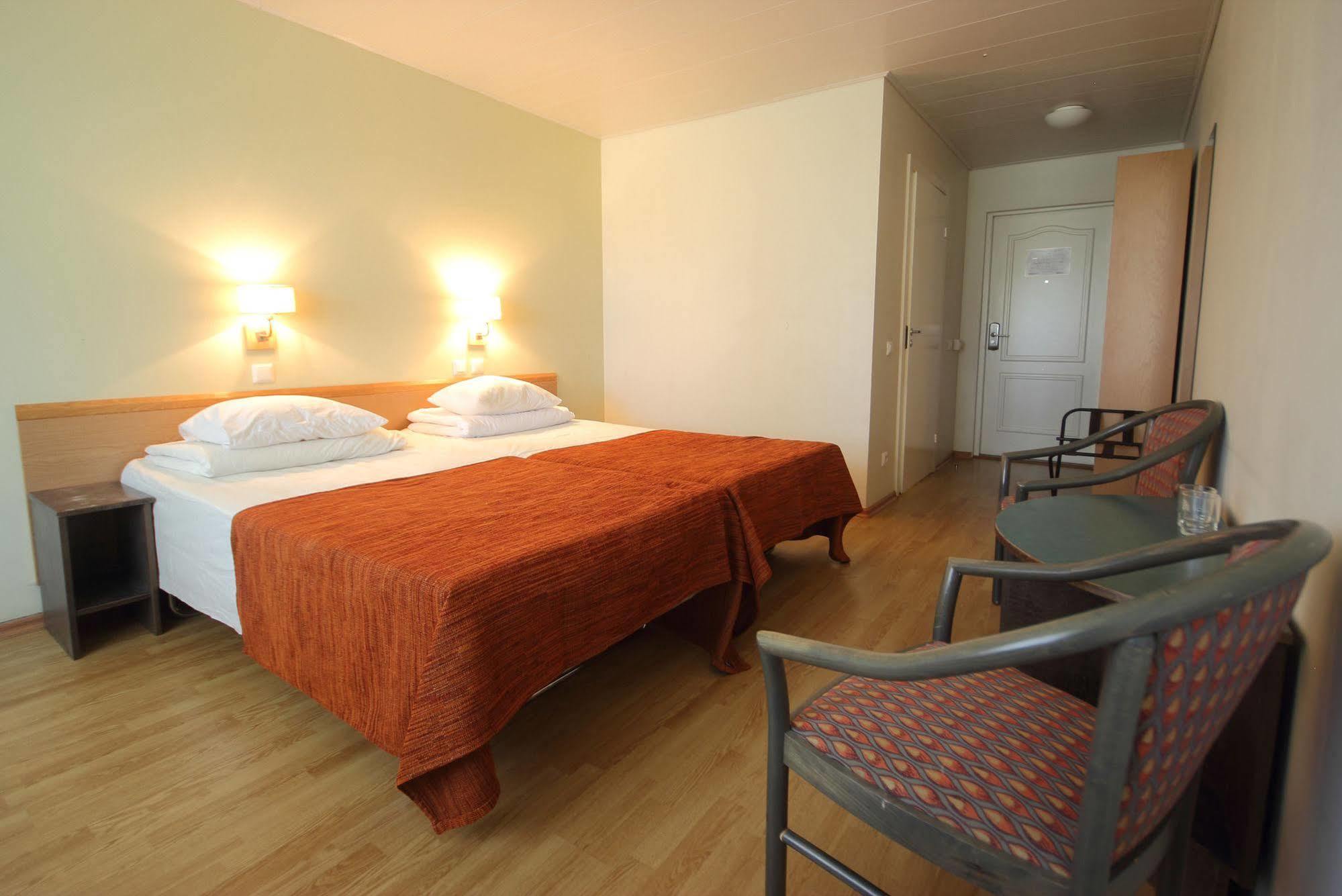 Peoleo Hotell Laagri Kültér fotó