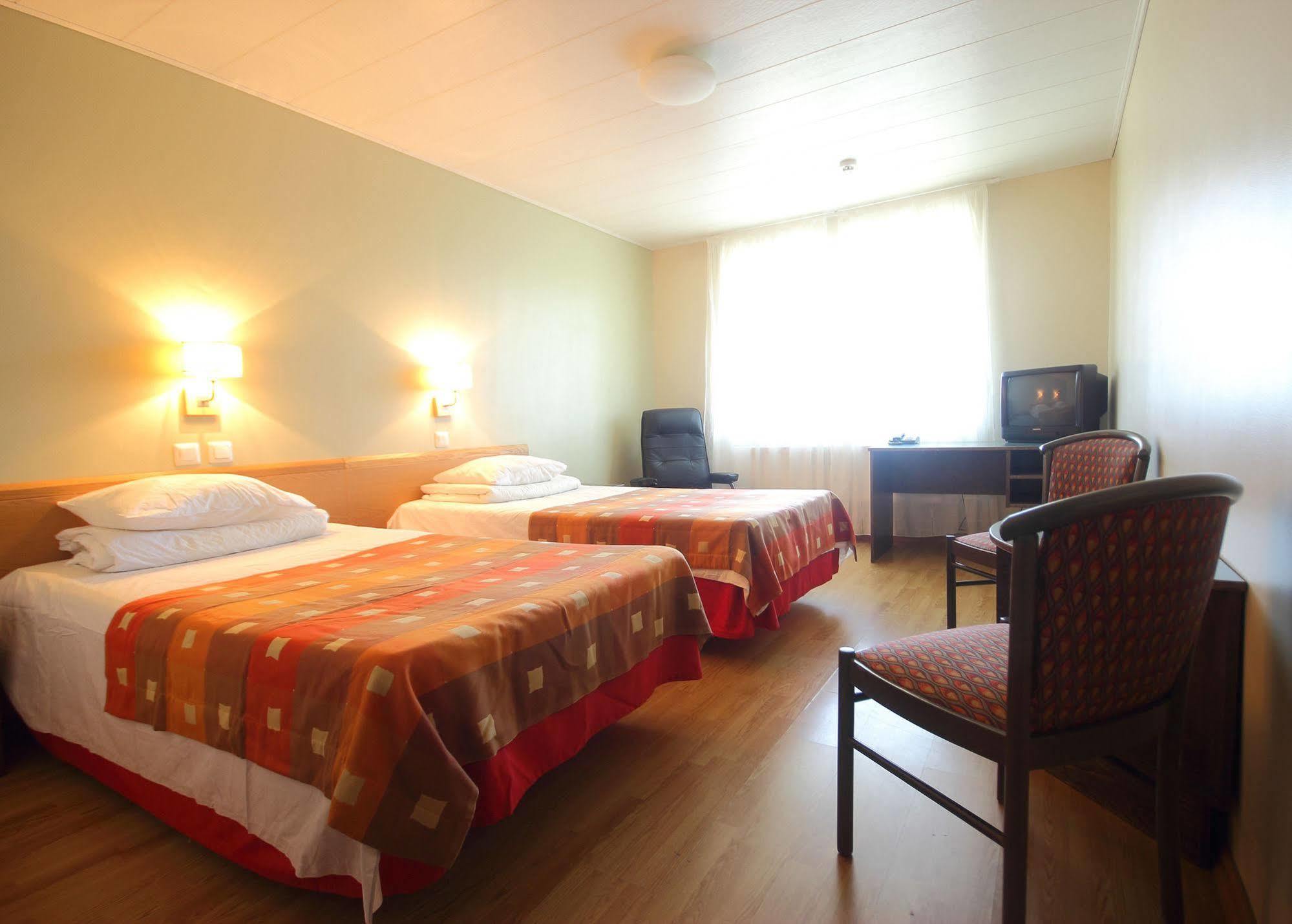 Peoleo Hotell Laagri Kültér fotó