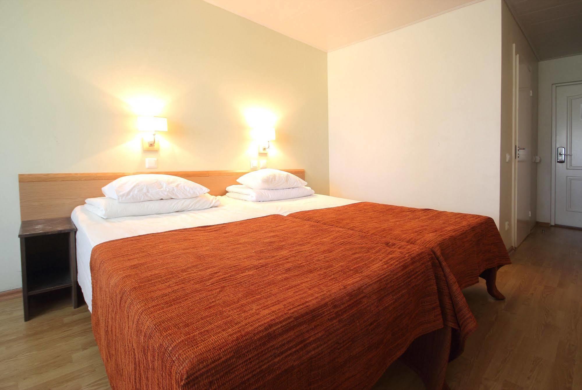 Peoleo Hotell Laagri Kültér fotó